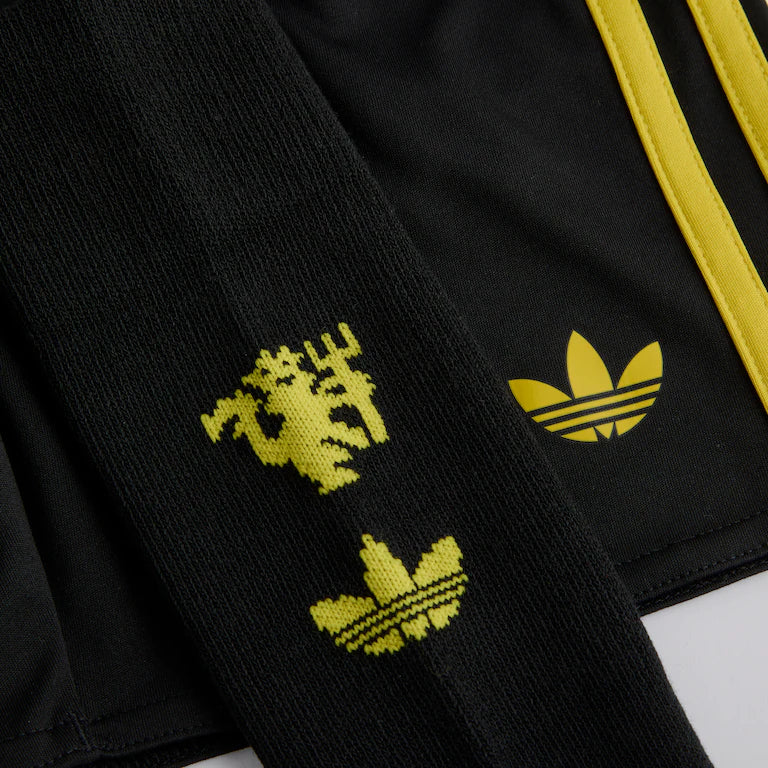 Manchester United 25/26 Youth Third Full Kit