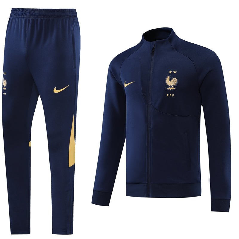 Equipe de France : Un cadre des Bleus pourrait être forfait jusqu'à la Equipe de France : Un cadre des Bleus pourrait être forfait jusqu'à la