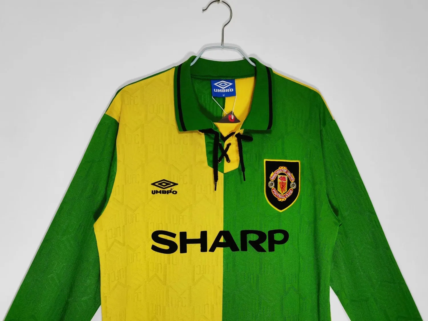 Manchester united jersey green and yellow on sale