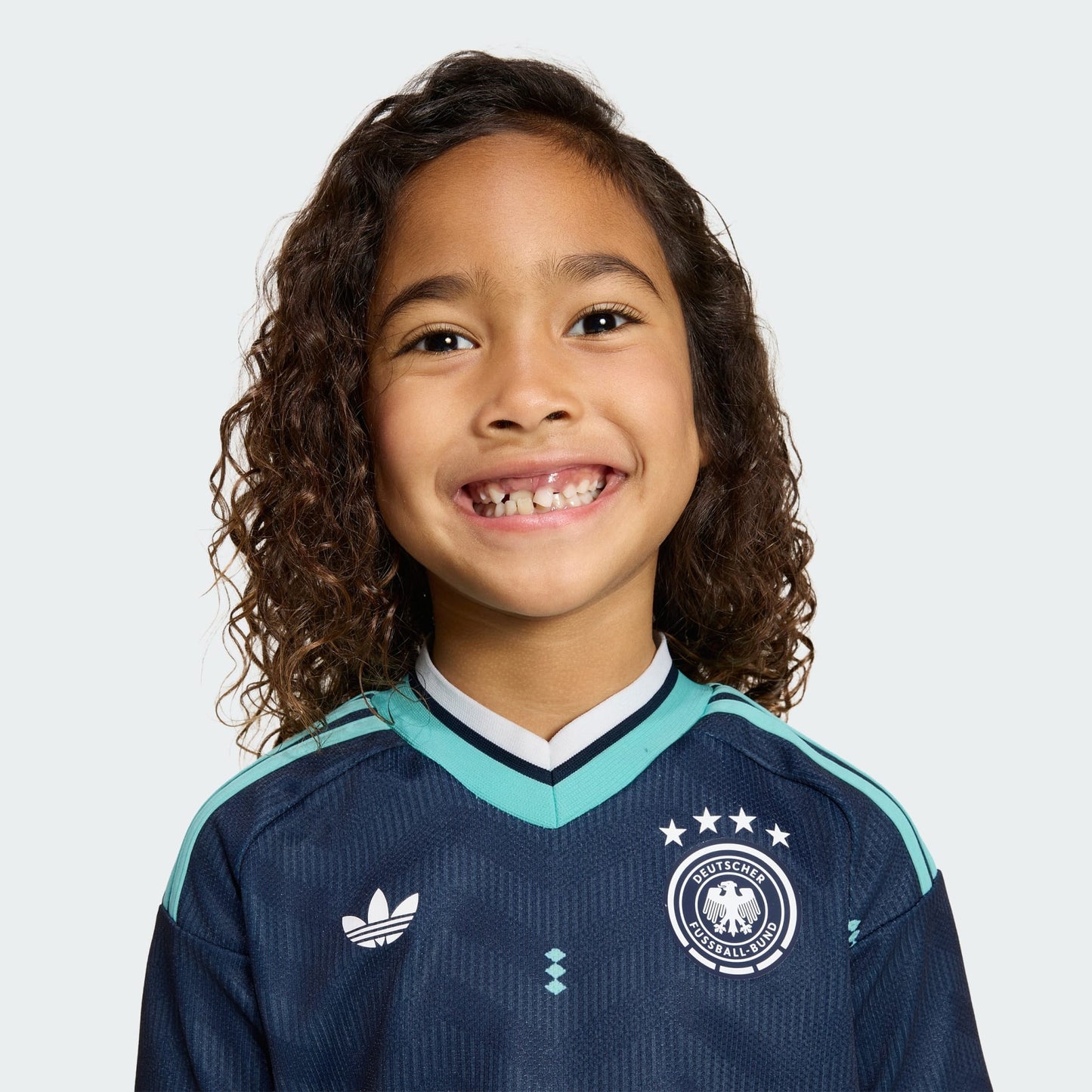 Germany 26 Away Youth Full Kit