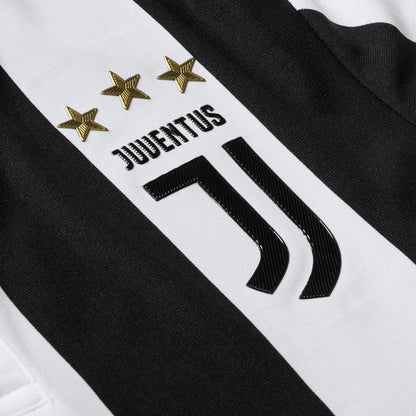 Juventus 17/18 Home Jersey