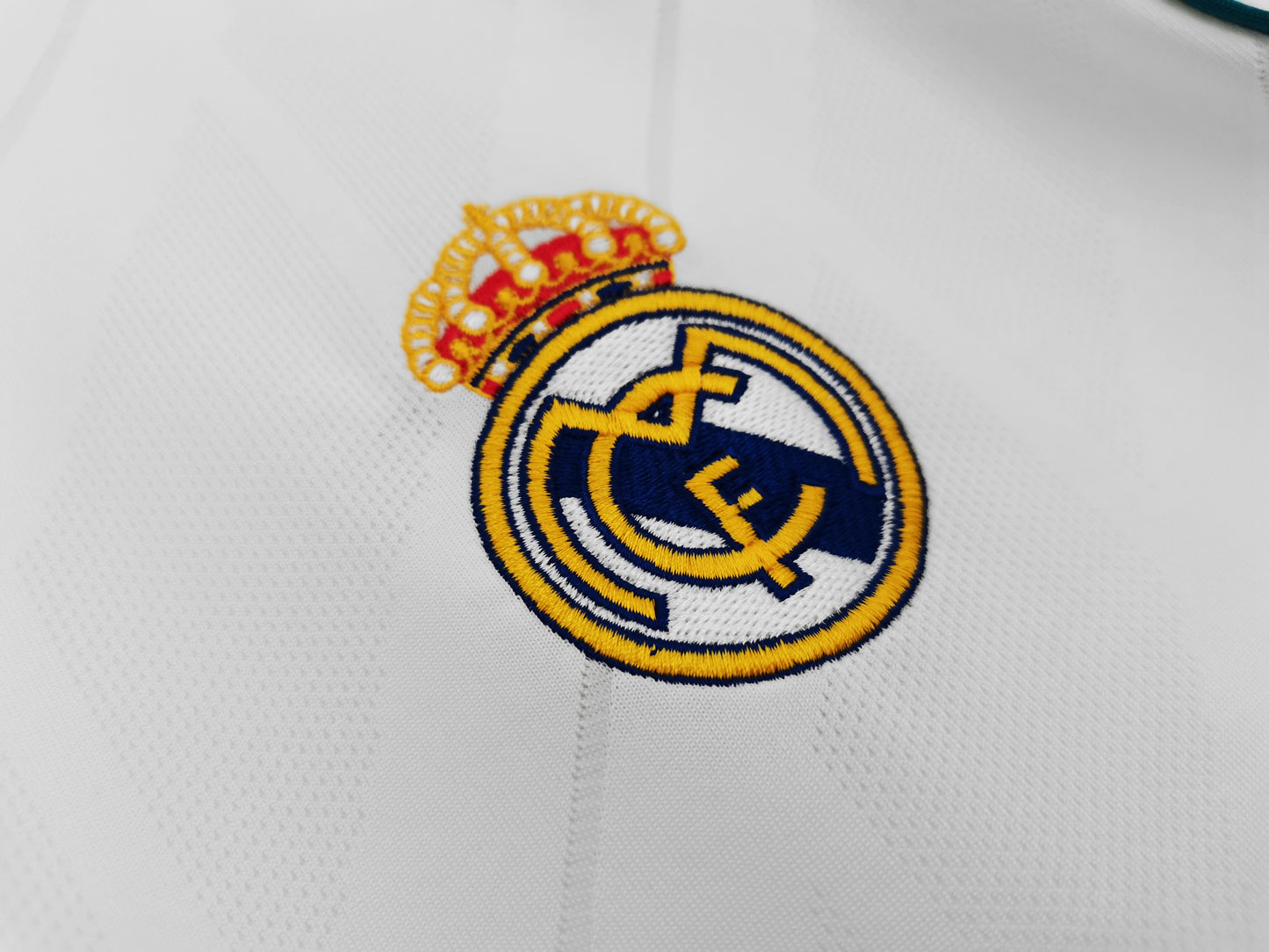 Real Madrid Long Sleeved 17/18 Home Jersey